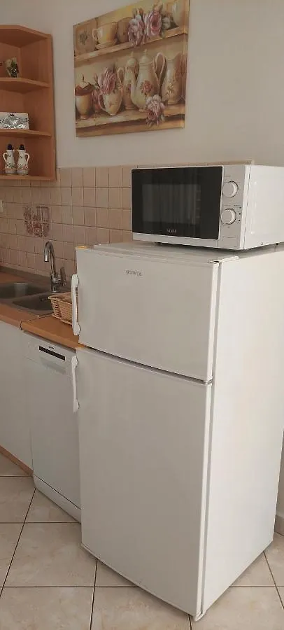Pahljina Apartments Palit Croaţia