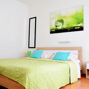 3* Gostinjska kuća Vilma Close To Rab