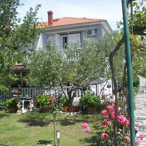 3* Gostinjska kuća I Sobe Mara